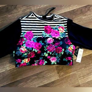 💕 Super cute Torrid long sleeve rash guard swim crop top 💋